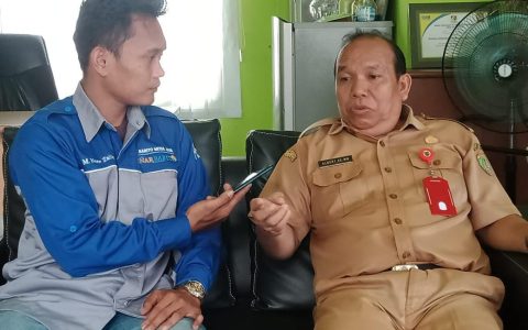 Empat Belas Tenaga Honorer Disnakertrans Bartim di Minta Tingkatkan Disiplin Kerjanya