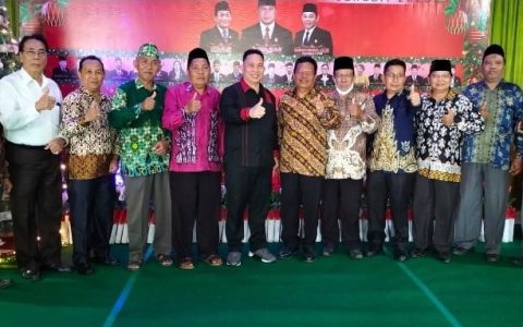 Sekda Kalteng Bersama DPRD Mura Rayakan Natal Bersama