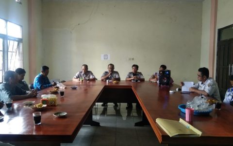 Terkait Pengelolaan Parkir Dishub Bersama Para Kades di Bartim Teken MoU