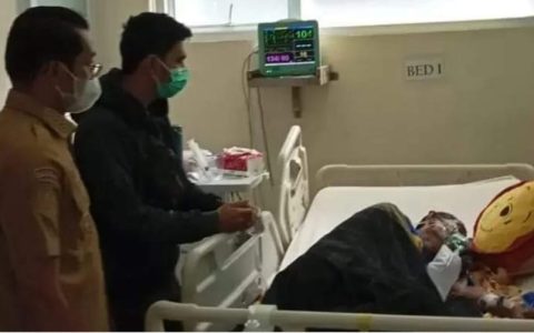 Perdie Sapa Pasien yang Berobat di RSUD Mura