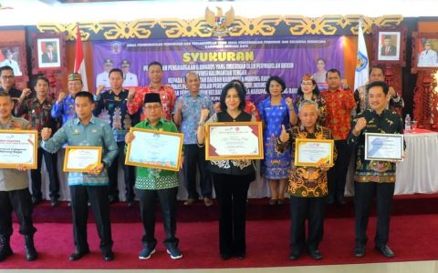 Disdalduk KBP3A Mura Raih Award dari BKKBN Kalteng