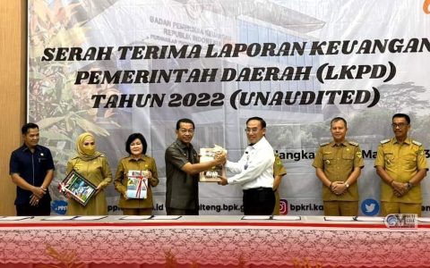 Bupati Mura Ikuti Penyerahan LKPD ke BPK RI Kalteng