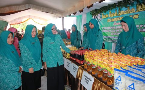 Suharyanti Buka Pasar Murah Ramadhan di 17 Kecamatan