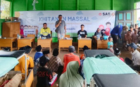 PT Semesta Alam Barito Gelar Khitanan Massal di Desa Binaan.