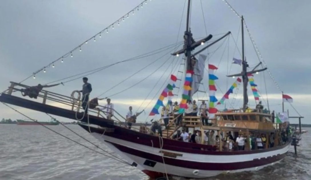 5.000 Wisatawan Naik Kapal Pinisi Pusaka Indonesia, Catatan Ambapers