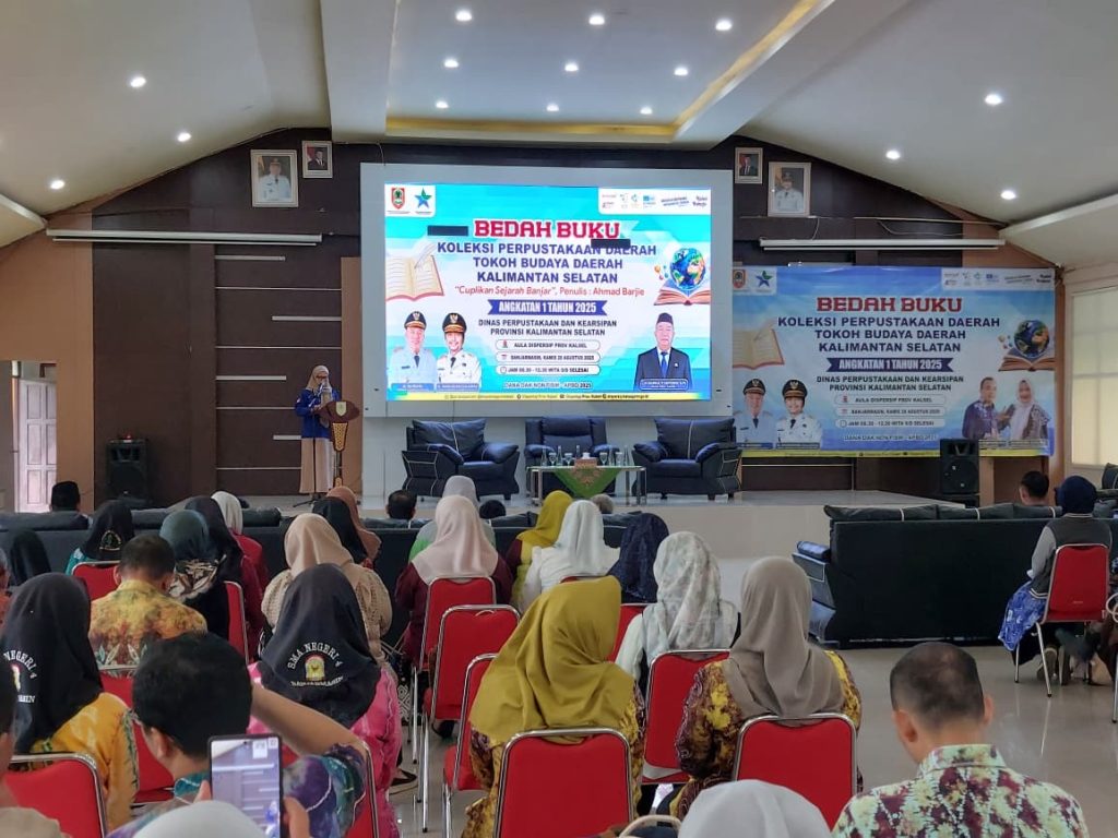 Dispersip Kalsel Bedah Karya Ahmad Barjie Angkat Sejarah Banjar