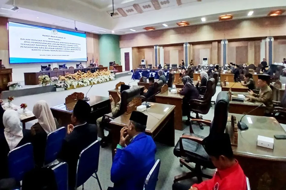 Pj Bupati Barut Tanggapi Pandangan Fraksi DPRD Soal Perubahan APBD