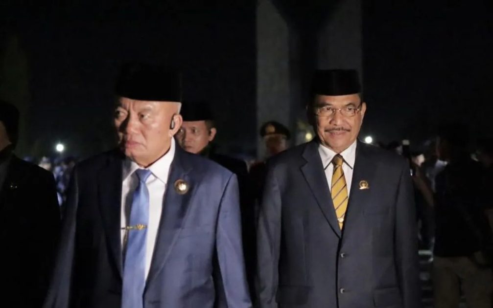 Renungan Suci di TMP, Ketua DPRD Kalsel Ajak Teladani Pahlawan