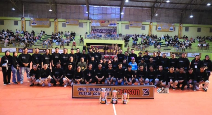 Bupati Heriyus Resmi Buka Ganfash Futsal Season III, 32 Tim Berebut Hadiah Rp51 Juta