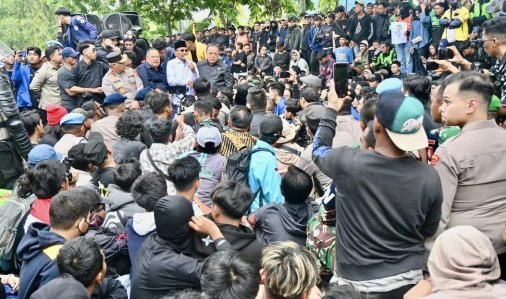Supian HK Hadapi Massa Aksi, Janji Tampung Aspirasi Rakyat