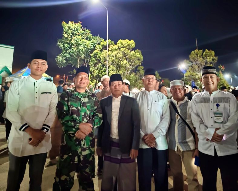 Ketua DPRD Murung Raya Hadiri Tabligh Akbar dan Gema Shalawat Bersama Guru Udin
