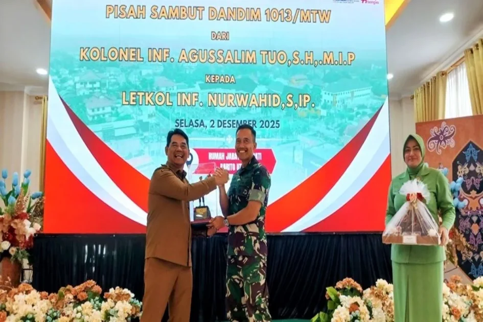 Shalahuddin Buka Kisah Menuju Kursi Bupati Saat Pisah Sambut Dandim 1013 Muara Teweh