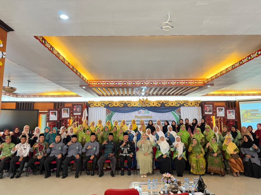 Dina Maulidah Resmi Jabat Ketua ICMI Perempuan Murung Raya Periode 2025–2030