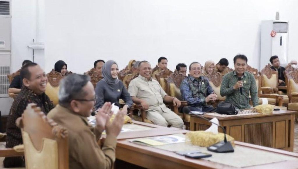 Pelayanan Publik Desa Dambung Raya Diminta Lebih Tertata