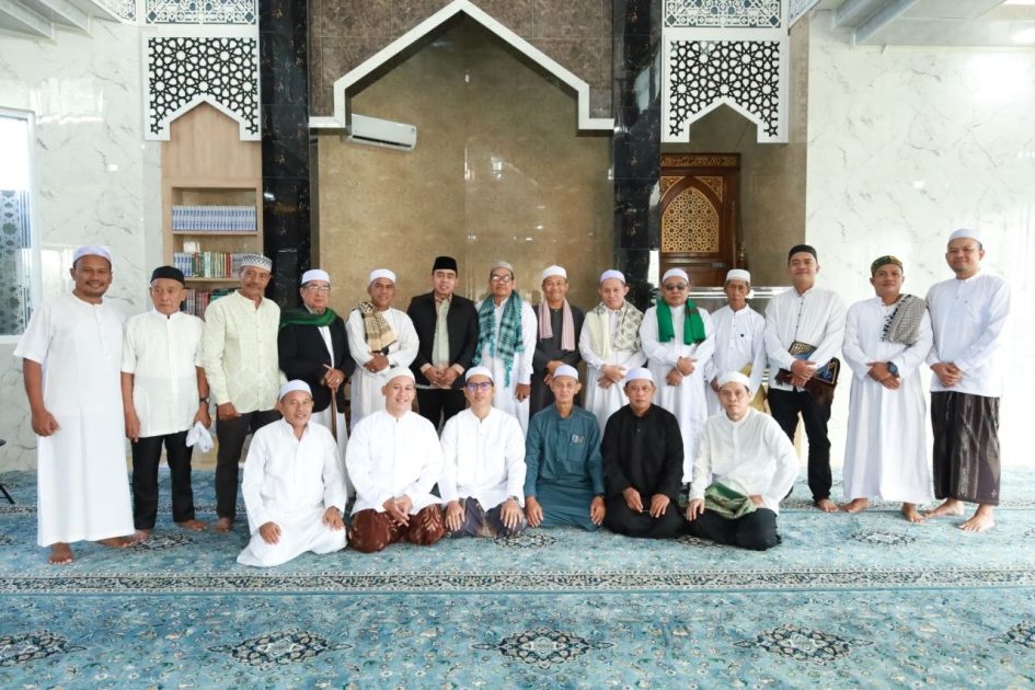 Wabup Batola Rayakan Idul Fitri Bersama Warga