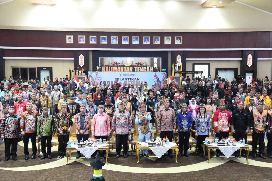 Gubernur Agustiar Sabran Lantik DAD 8 Kabupaten-Kota dan BATAMAD 4 Kabupaten