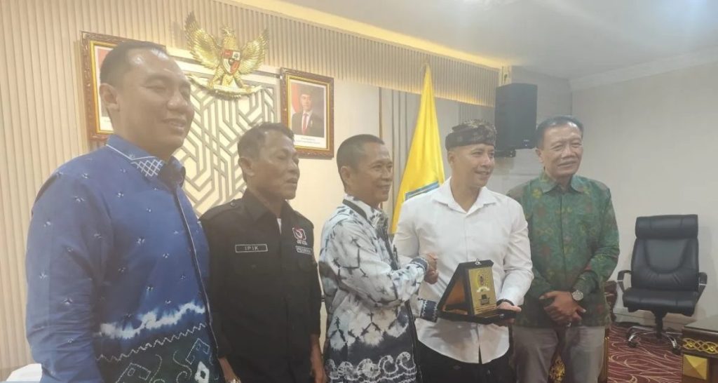 Setwan Kalsel Kaji Kerja Humas dan Kearifan Lokal Bali