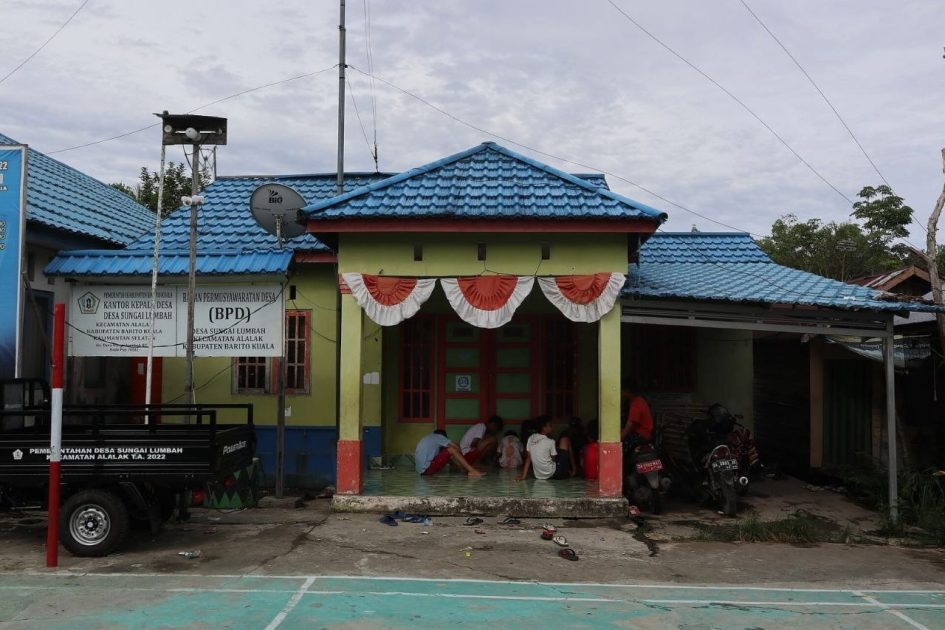 Lima Bulan Intensif TPA Raib Bendahara Desa Sei Lumbah Keluarkan Anggota BPD dari WA Group