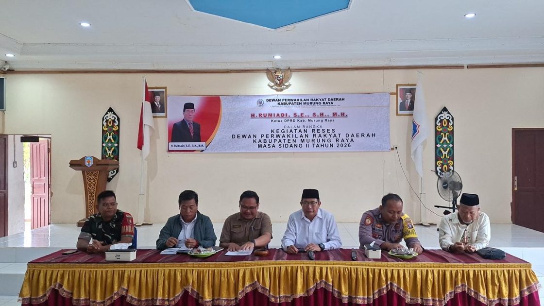 Reses di Laung Tuhup, Ketua DPRD Murung Raya Serap Aspirasi Perbaikan Jalan ke Puruk Cahu