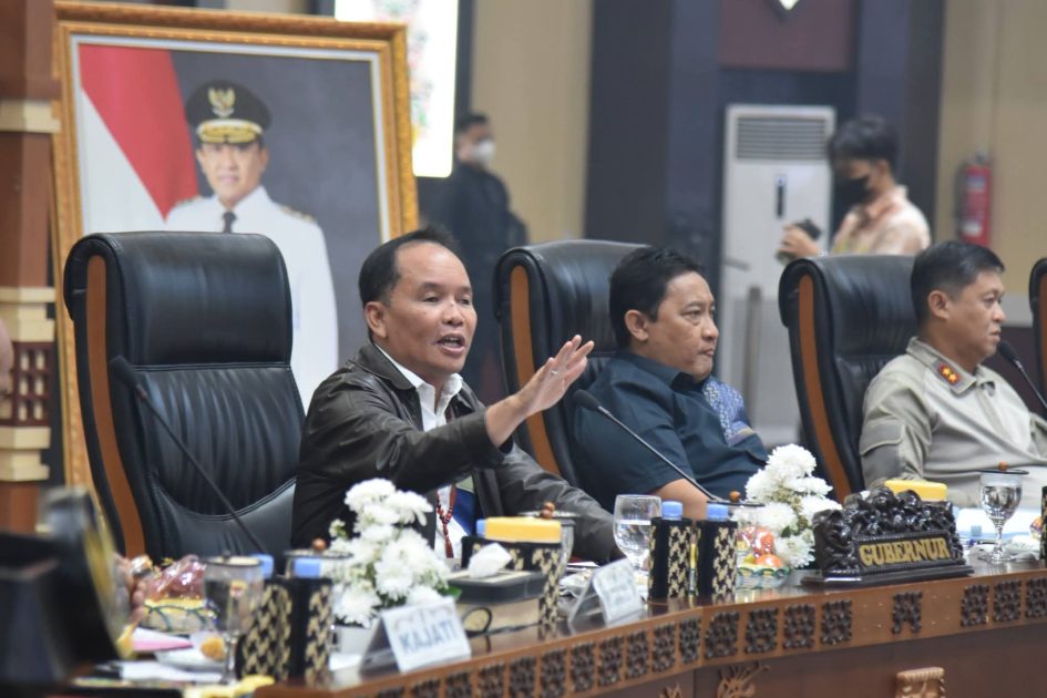 Gubernur Agustiar Sabran Pimpin Rapat Koordinasi Penanganan Karhutla di Kalimantan Tengah