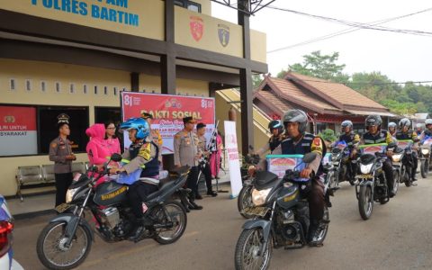 200 Paket Sembako Menyapa Warga di Desa Binaan