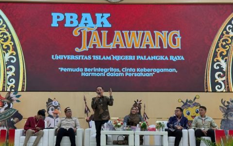 Rahmanto Muhidin Motivasi Seribu Mahasiswa Baru UIN Palangka Raya untuk Berani Bermimpi dan Berorganisasi