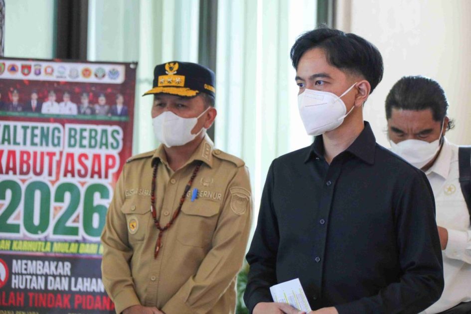 Wapres Gibran Tinjau Karhutla di Kalteng, Temui Keluarga Petugas yang Gugur
