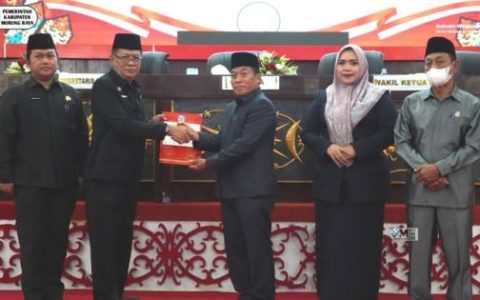 DPRD Murung Raya Serahkan Raperda, Perkuat Regulasi dan Pelayanan Publik