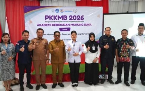 Bupati Heriyus Buka PKKMB Akbid Murung Raya, Dorong Mahasiswa Berkarakter