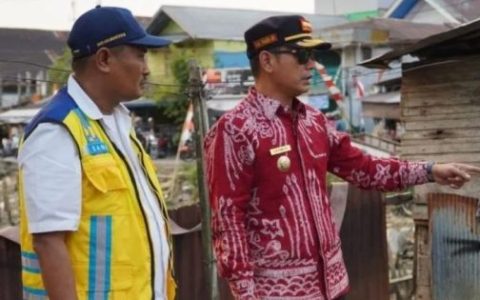 Sungai Pekapuran Kembali Dikeruk Setelah Dua Dekade