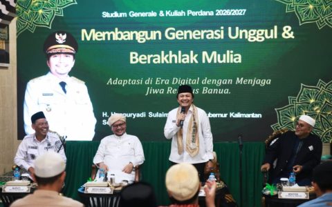 Hasnuryadi Motivasi Mahasiswa IAI KHAS: Cari Solusi, Jangan Saling Menyalahkan