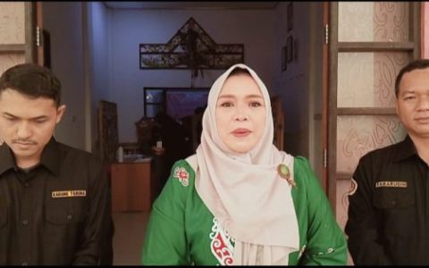 Dina Maulidah Apresiasi Lomba Cerdas Cermat Karang Taruna Murung Raya