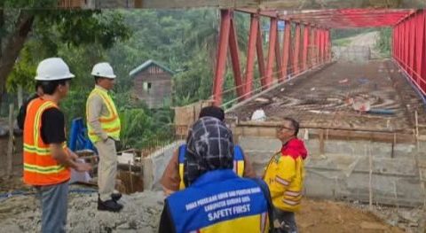 Bupati Heriyus Dorong Percepatan Rehabilitasi Jembatan Sanggrahan